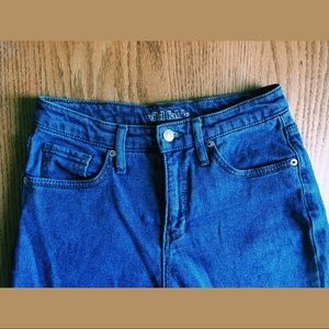 NWOT Wild Fable Straight Leg Jeans Size 4
